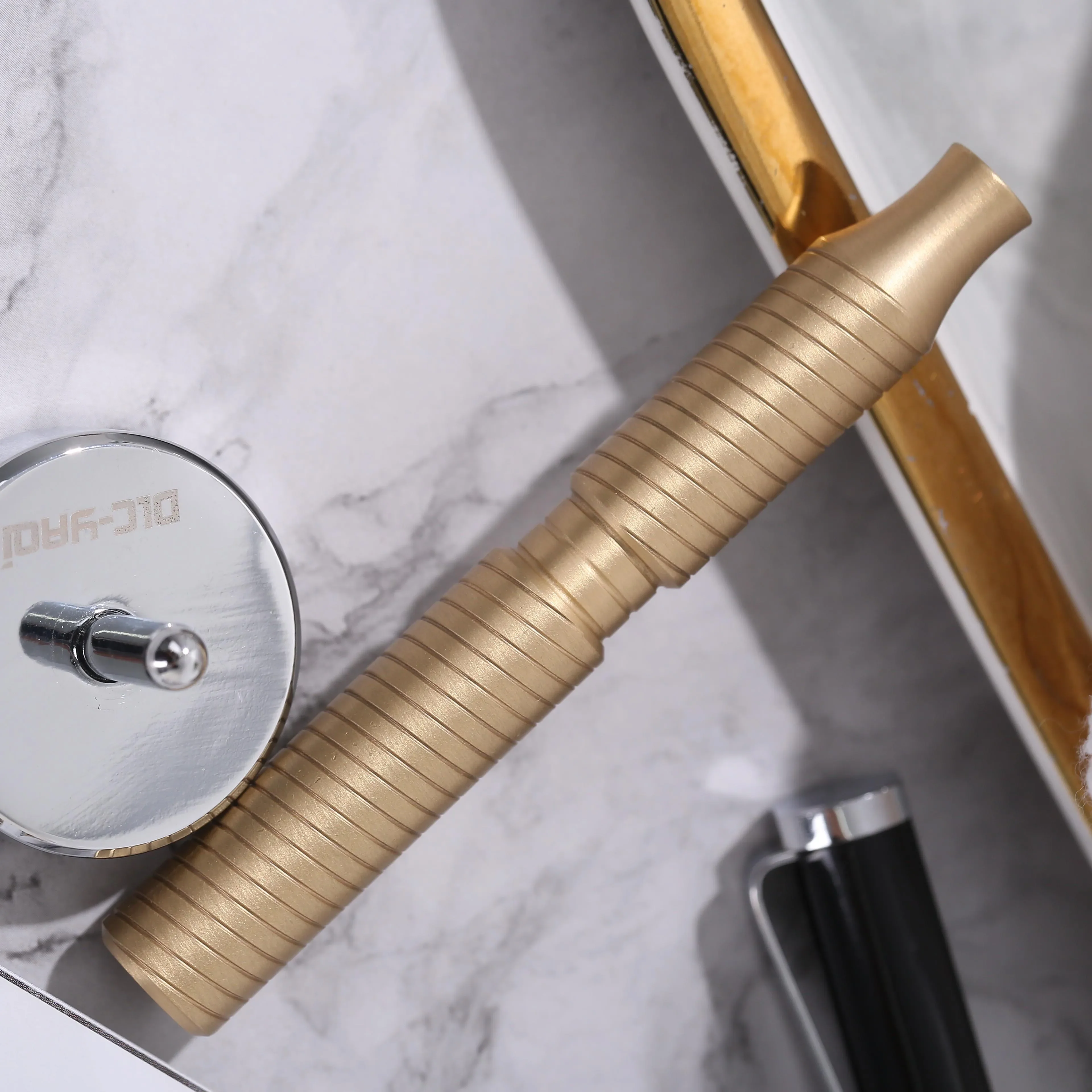 مقبض ماكينة حلاقة آمنة من YAQI - مراجعة Safety Razor Handle وسعره